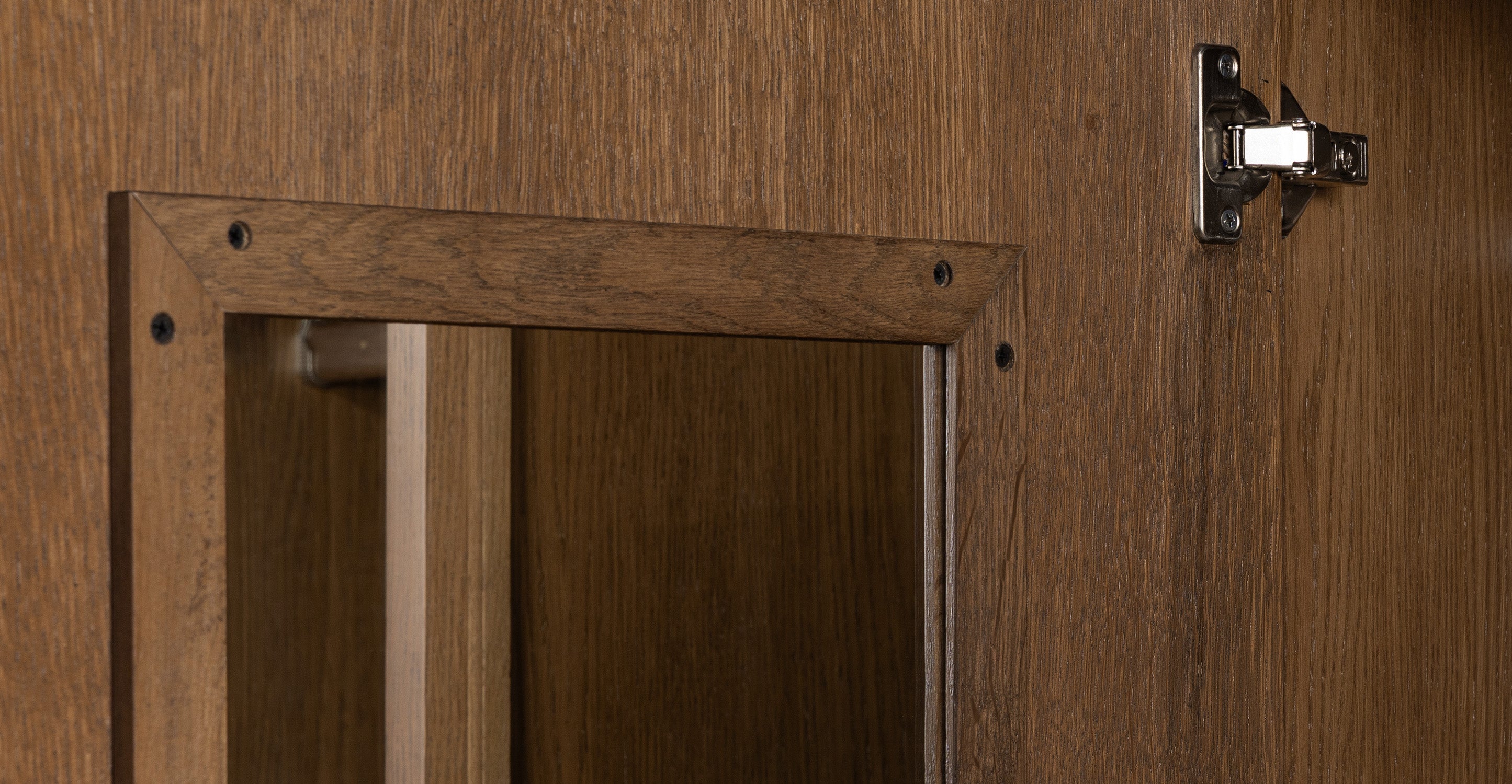 Maro Wardrobe / Armoire