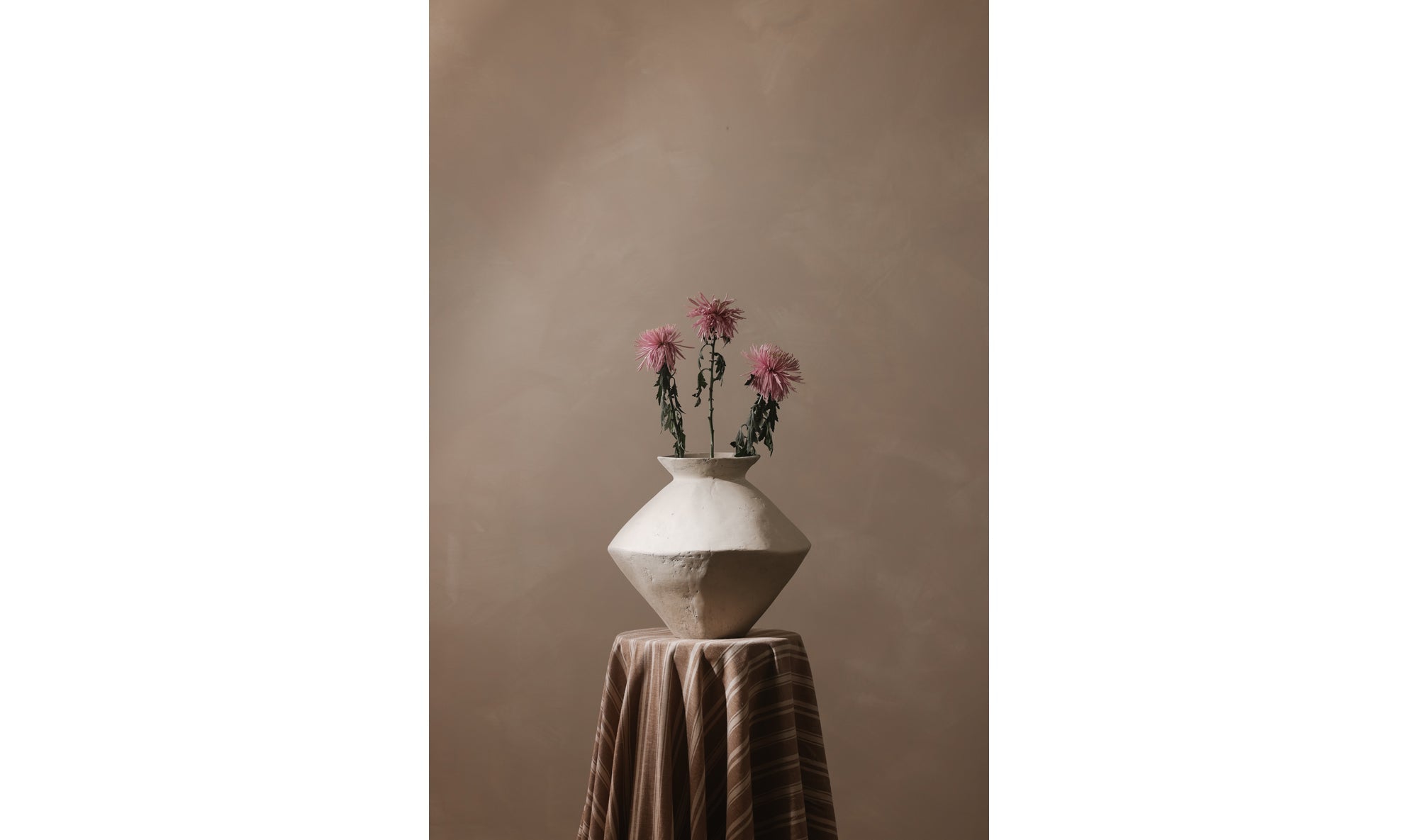 Raja Medium Decorative Vessel