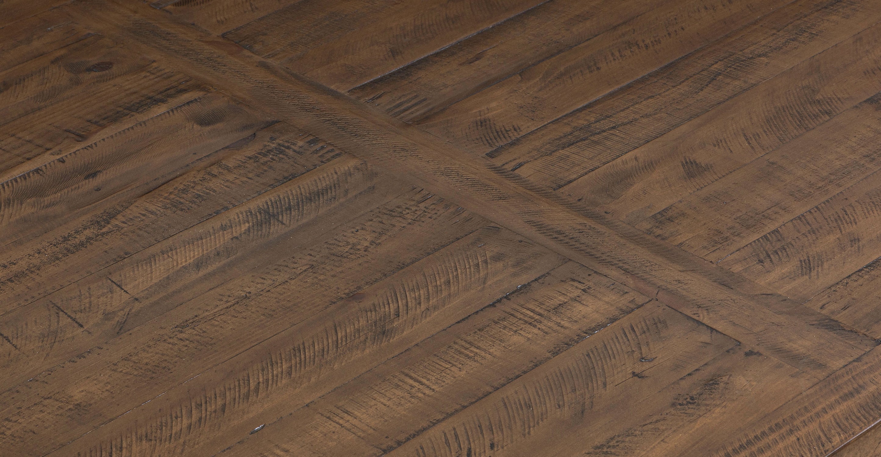 Combe Extension Dining Table (82.5 - 122)