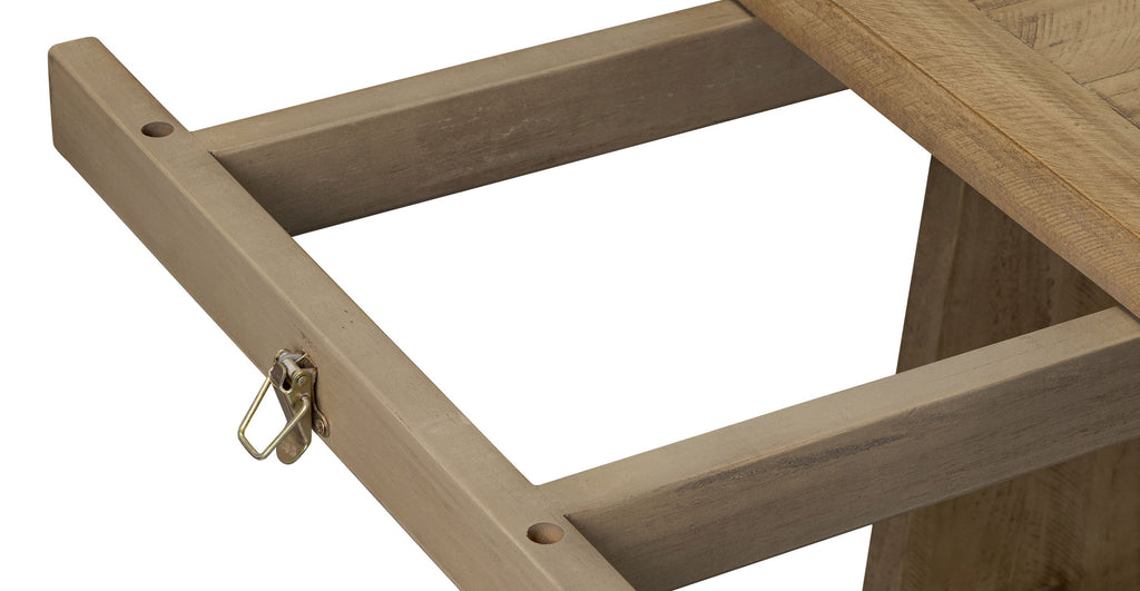 Combe Extension Dining Table (82.5 - 122)