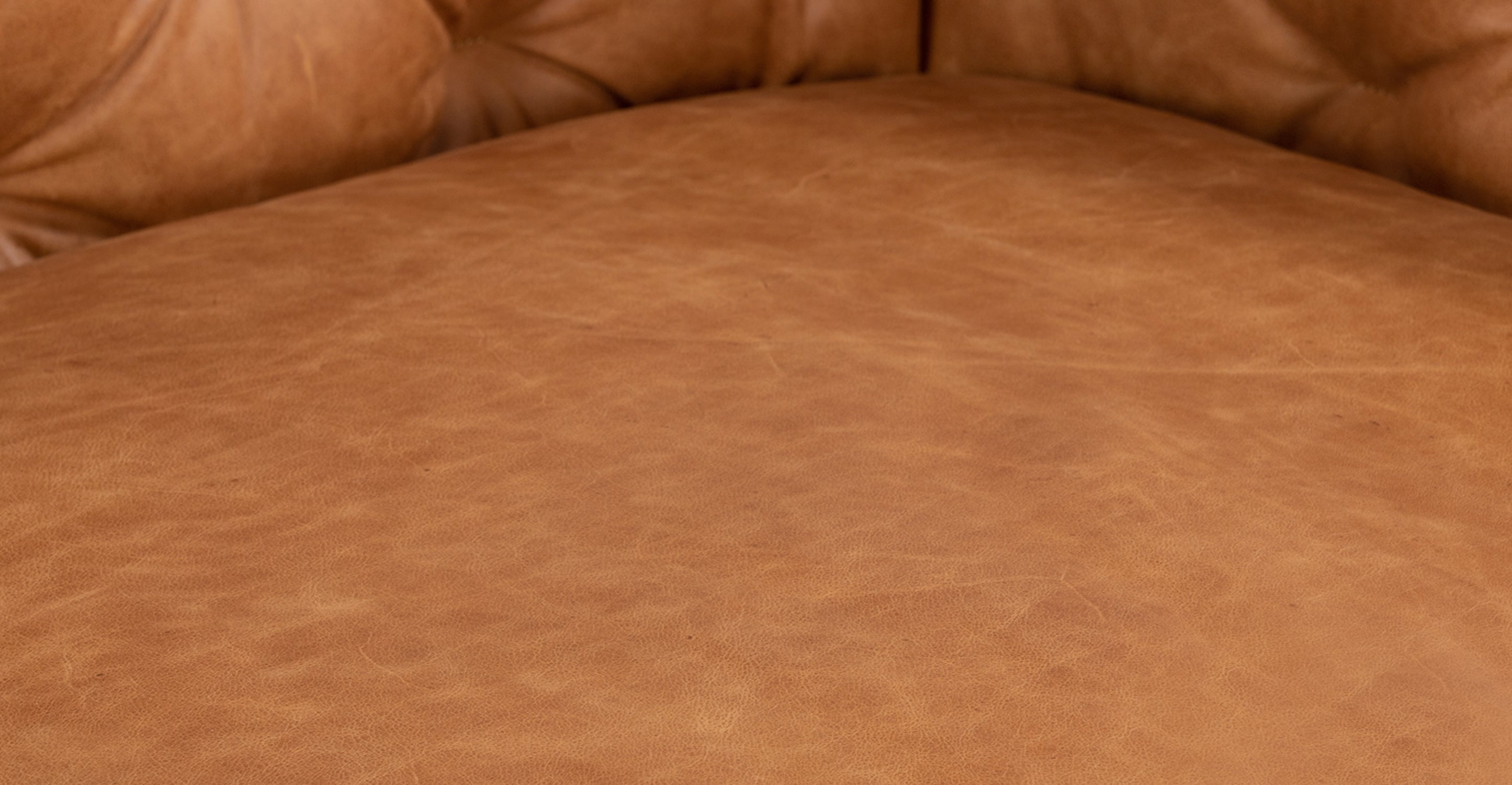 Essex 74 Apartment Sofa