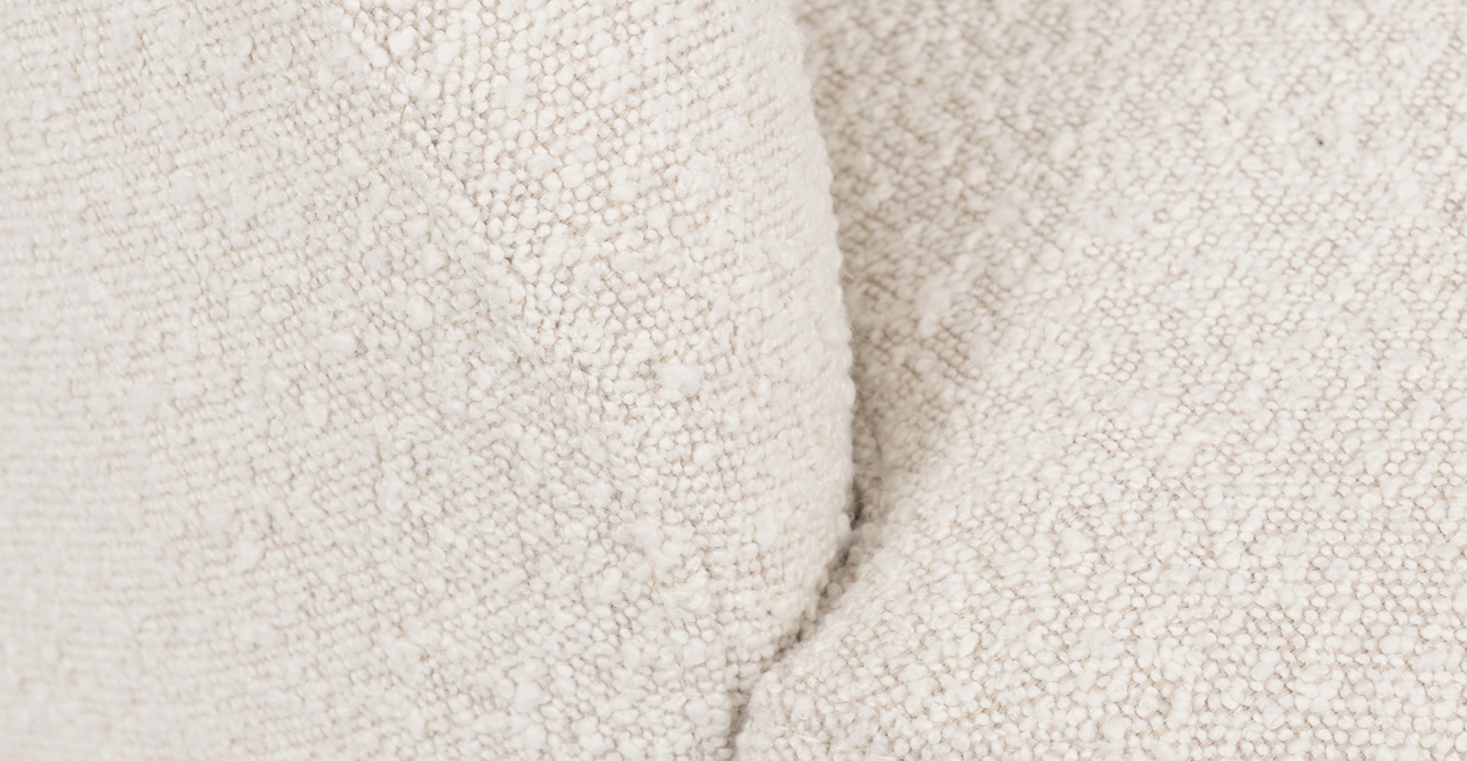 Alma Swivel Lounge Chair