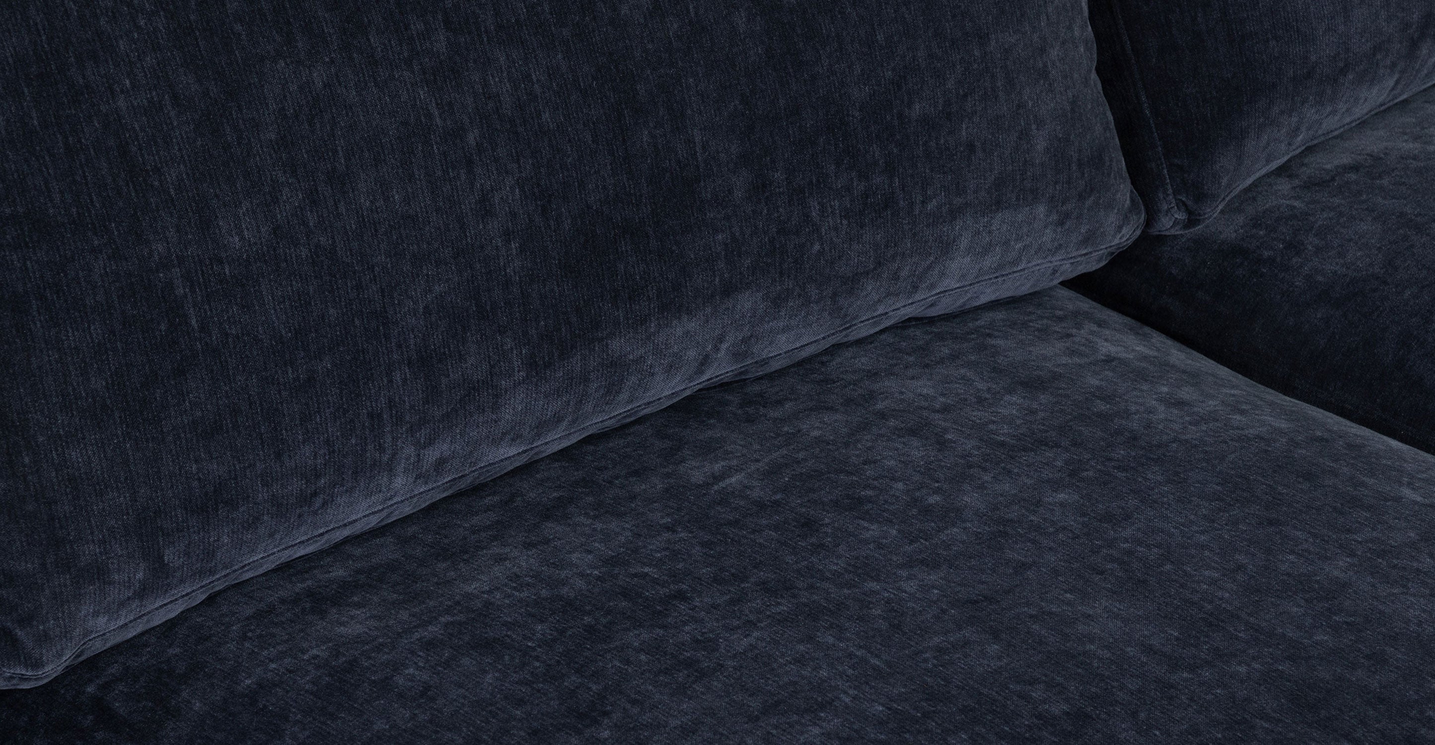 Zyon 105.5 Reversible Chaise Sectional