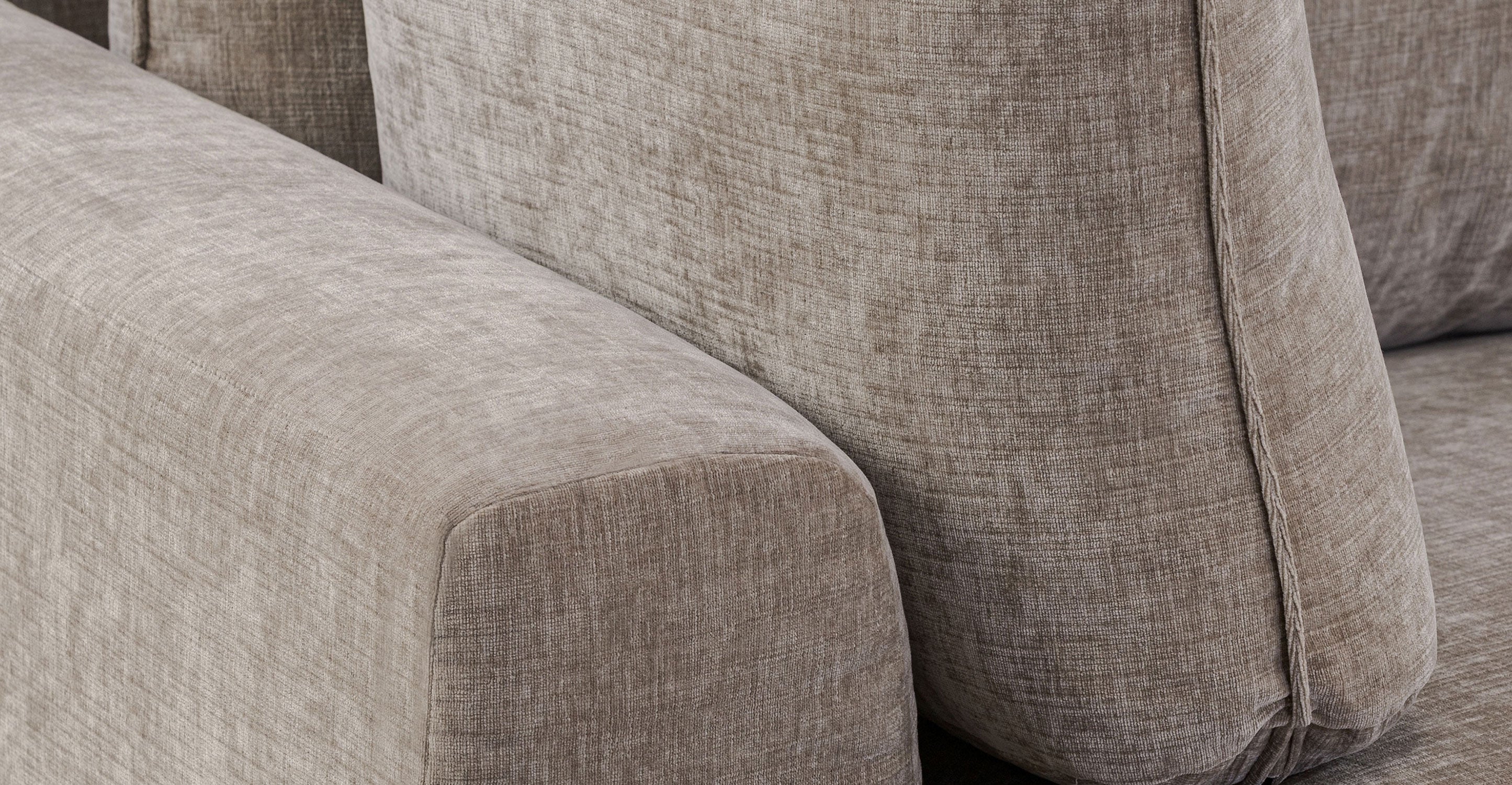 Milo Right-facing Sleeper Sectional