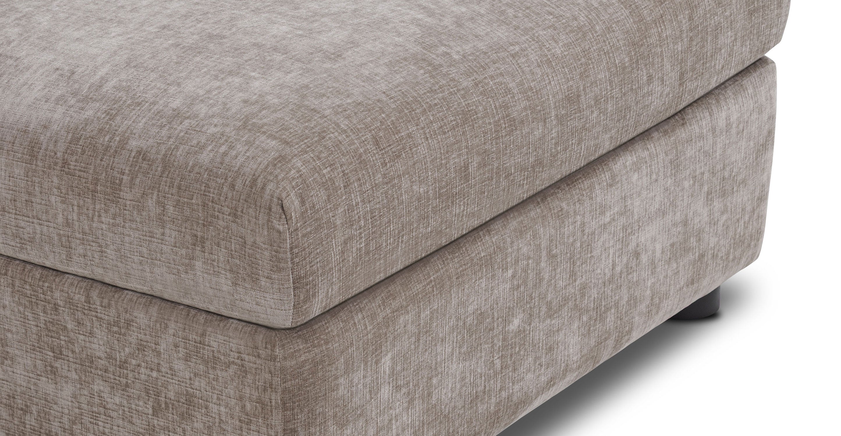 Milo Right-facing Sleeper Sectional