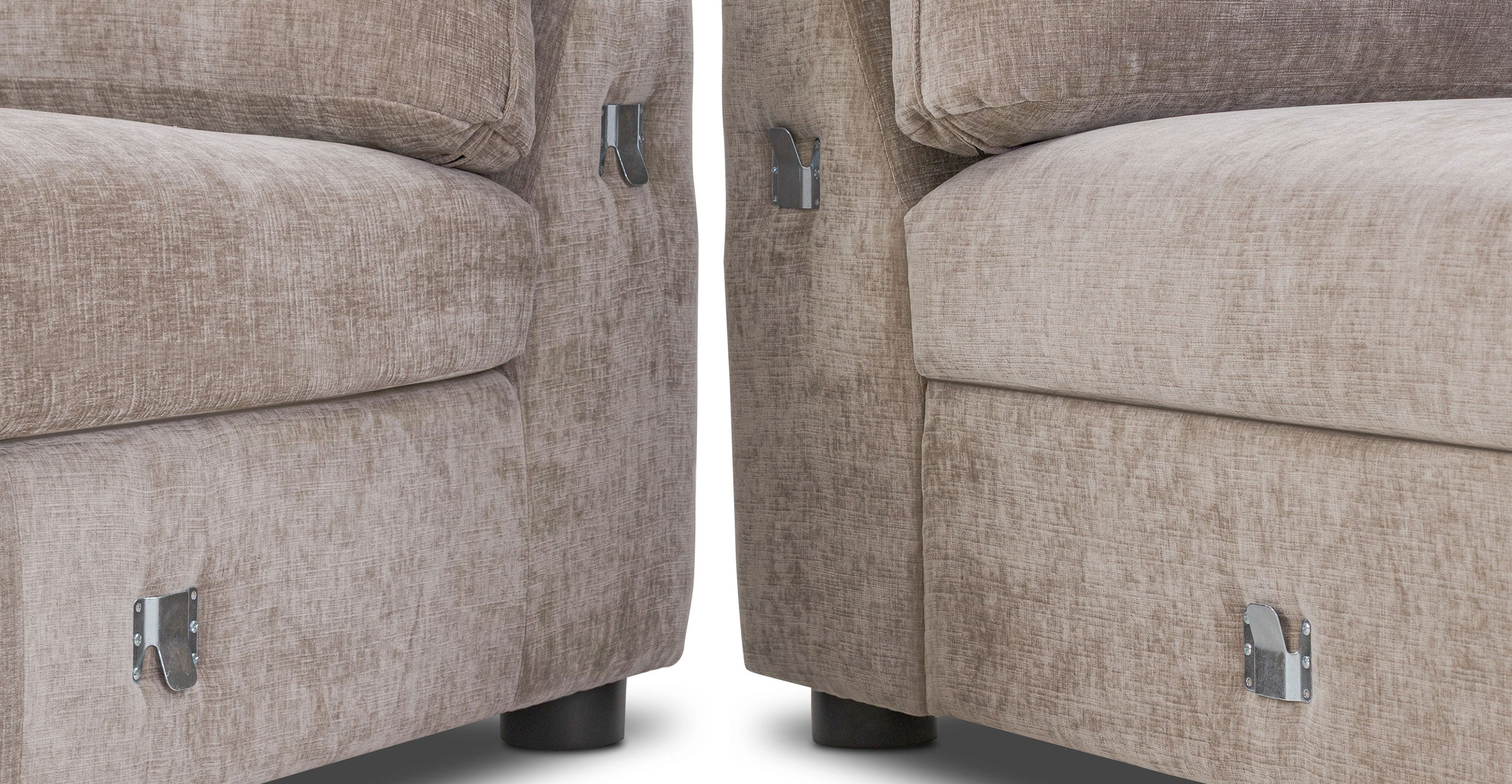 Milo Right-facing Sleeper Sectional