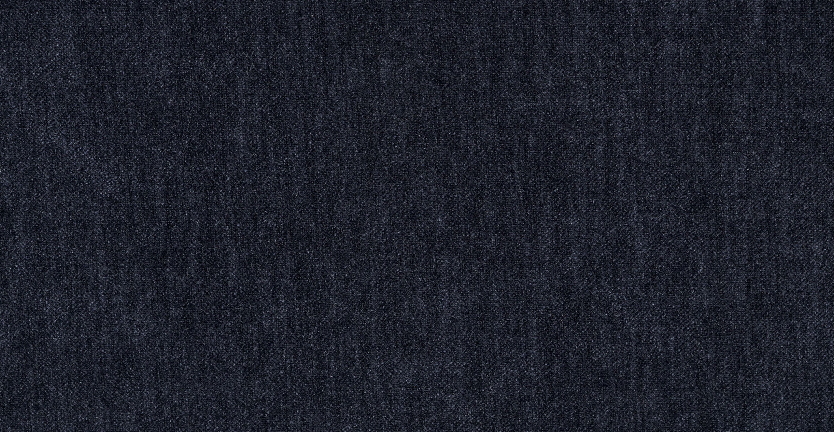 Lucerne Right-Facing Sectional with Extra-Wide Chaise