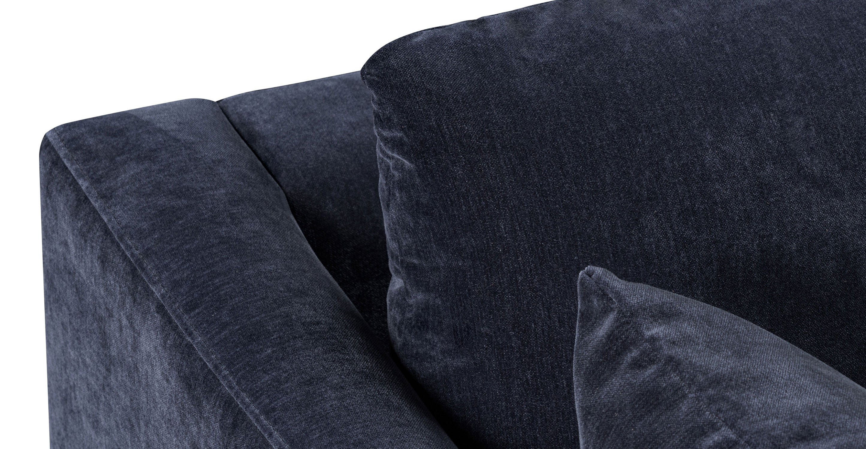 Lucerne Right-Facing Sectional with Extra-Wide Chaise