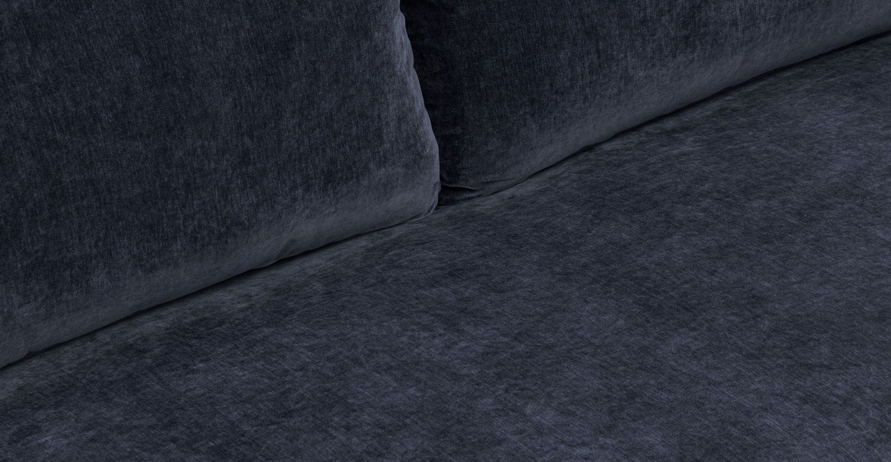 Nervan 105.5 Reversible Chaise Sectional