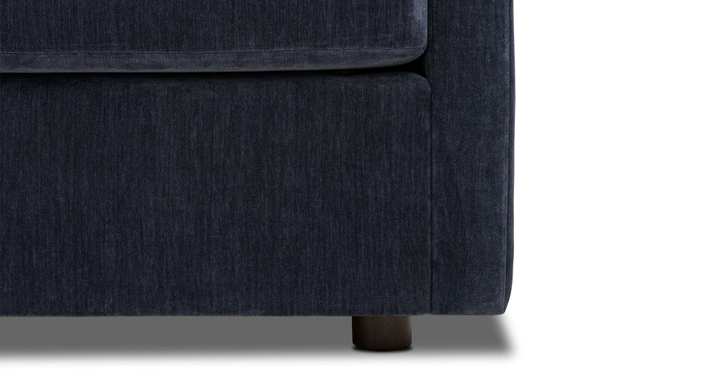 Nervan 105.5 Reversible Chaise Sectional