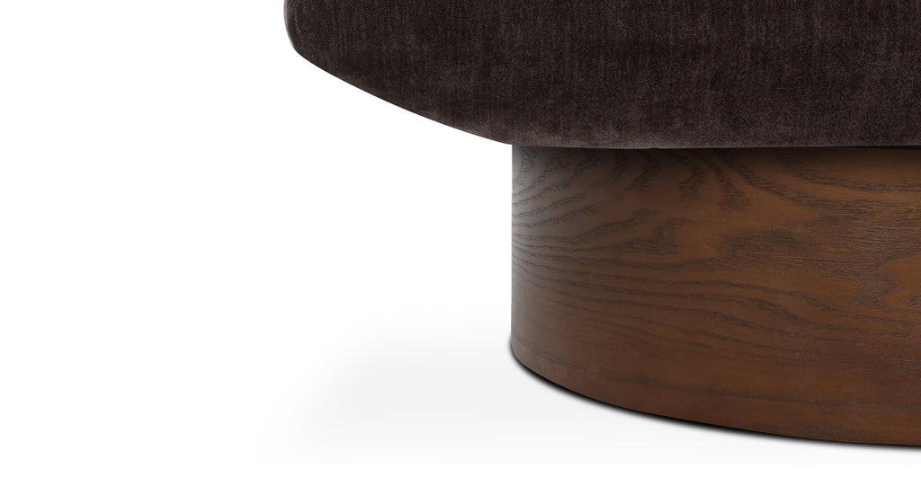 Nera Swivel Lounge Chair