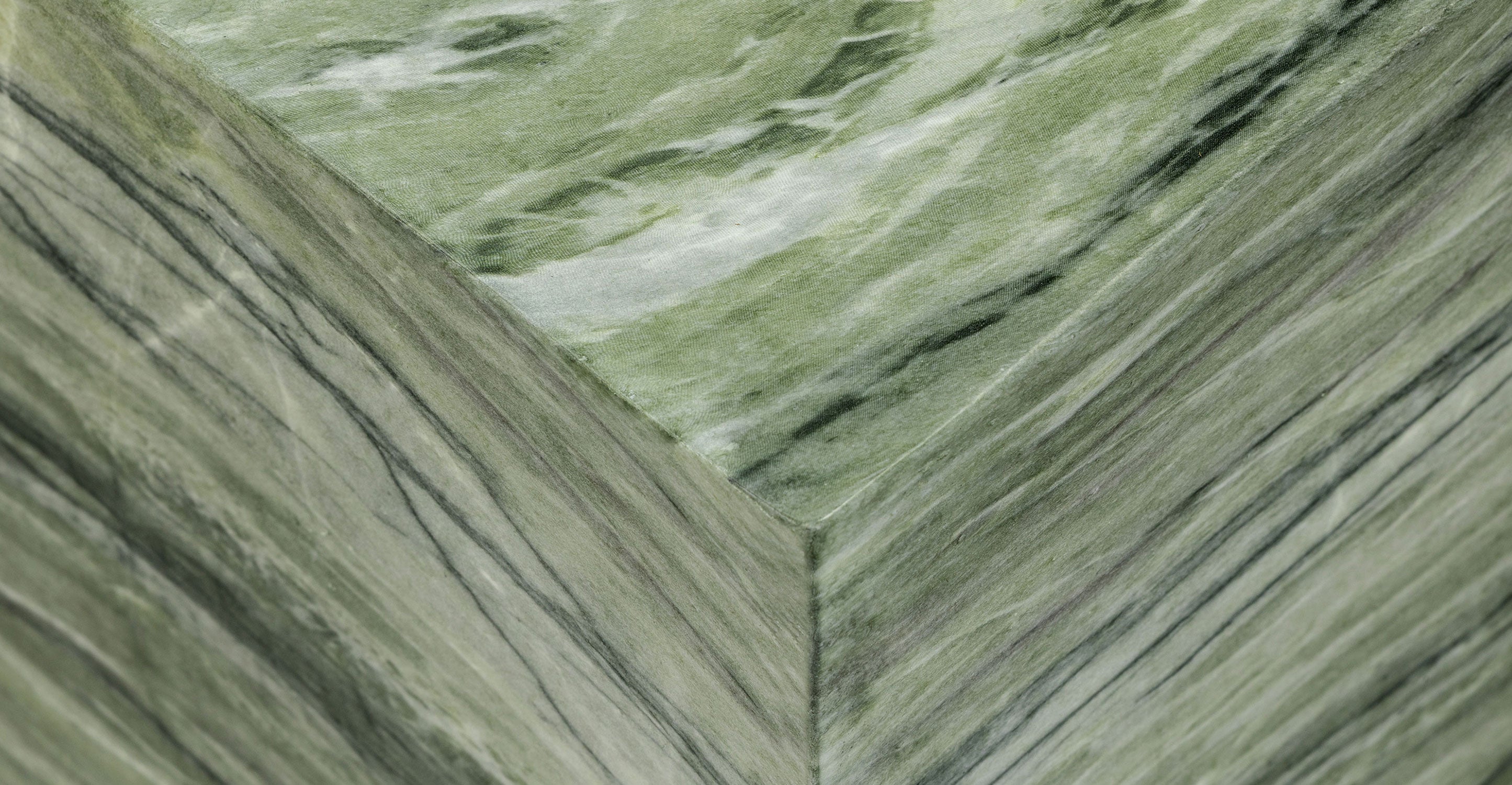 Stova 13.75 Side Table