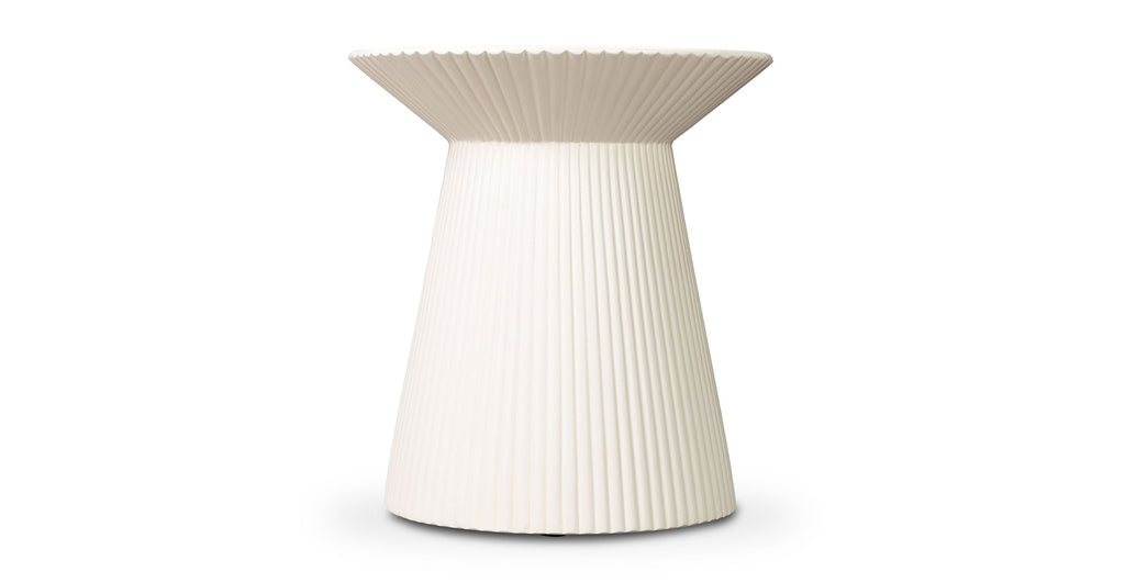 Vetra 17.5 Side Table