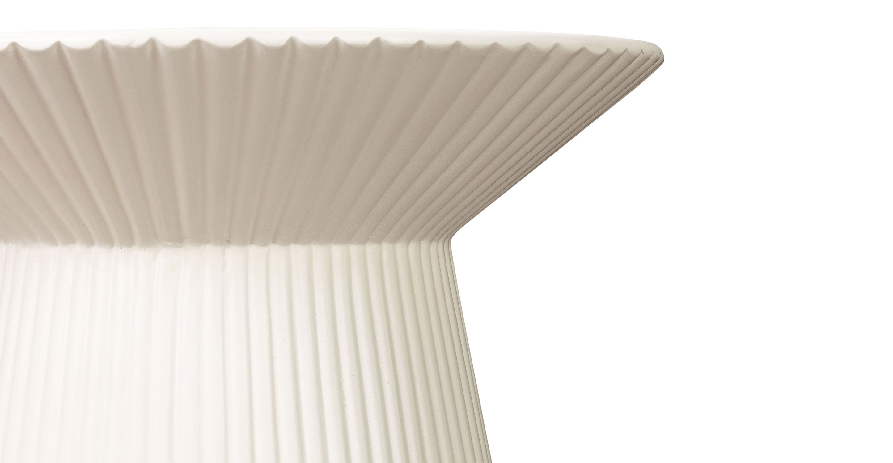 Vetra 17.5 Side Table