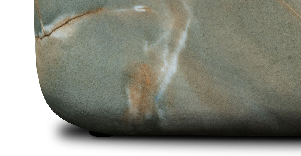 Quadra 22.25 Side Table