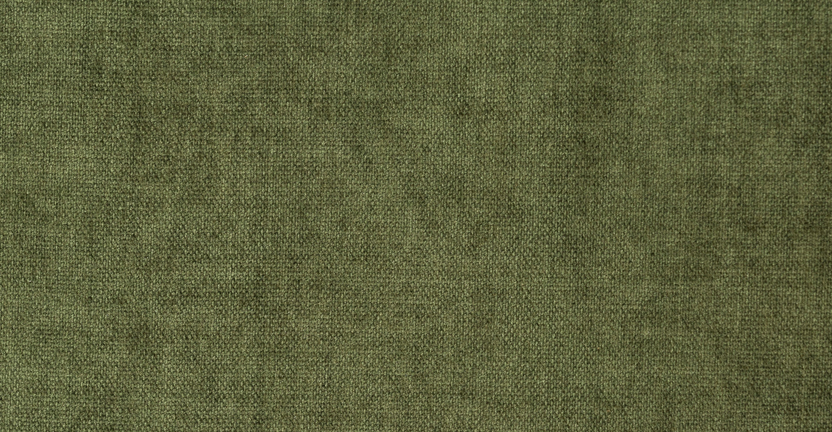 Lucerne Right-Facing Sectional with Extra-Wide Chaise