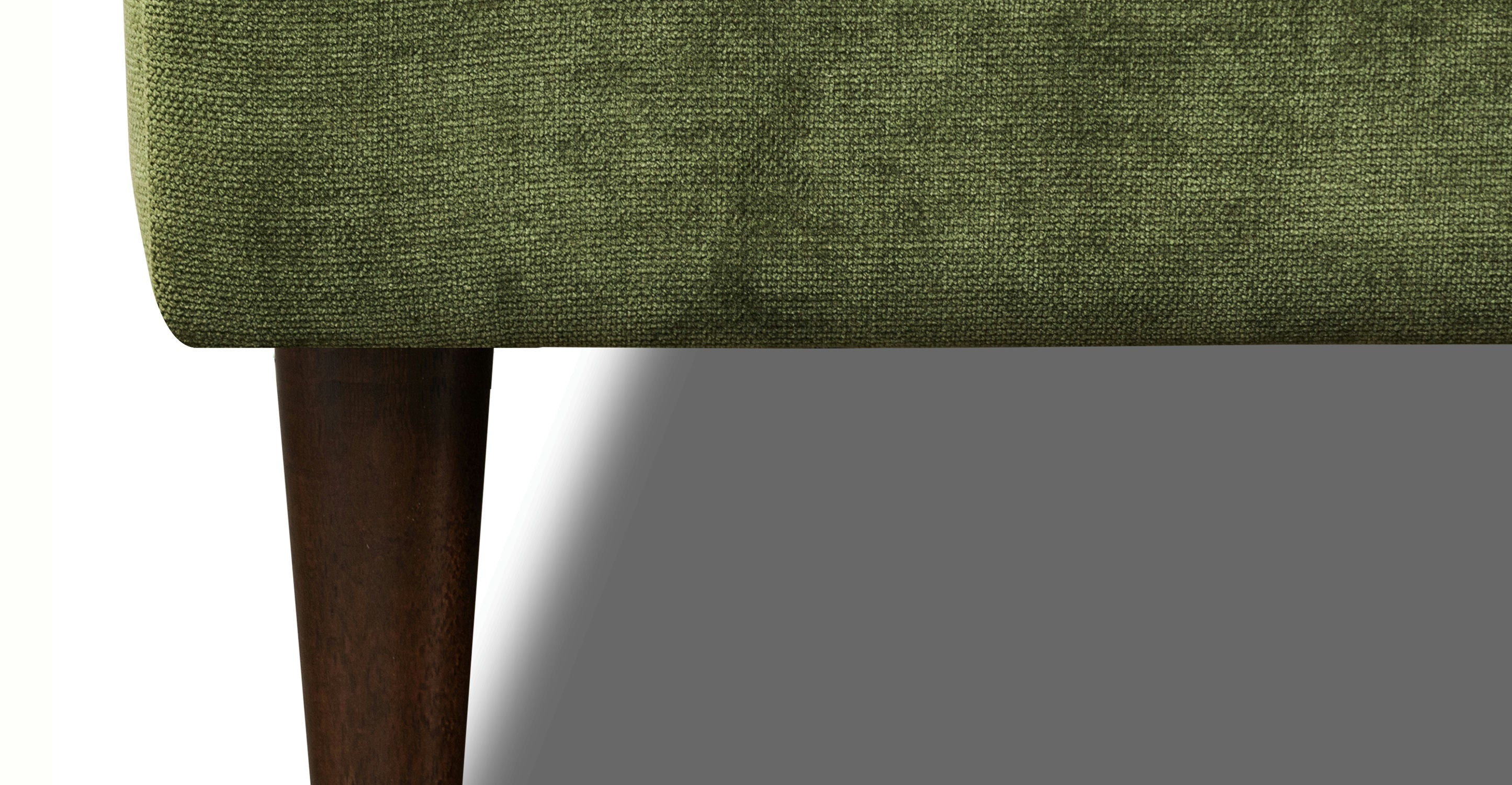 Lucerne Right-Facing Sectional with Extra-Wide Chaise